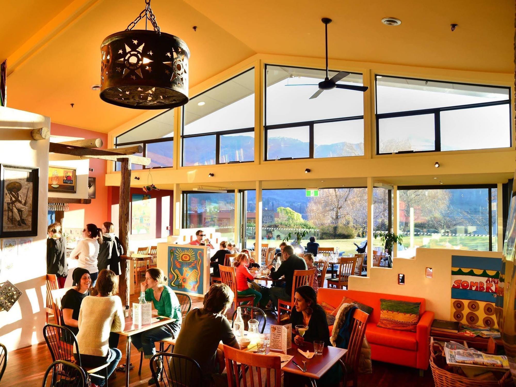 Wanaka Hotel Ngoại thất bức ảnh